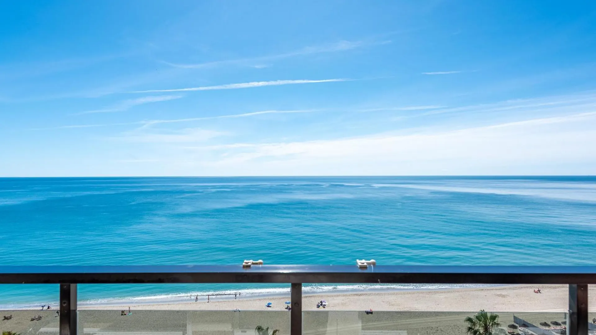 Beachfront Luxury: Fuengirola Sea View Apartment 0*,  Spain